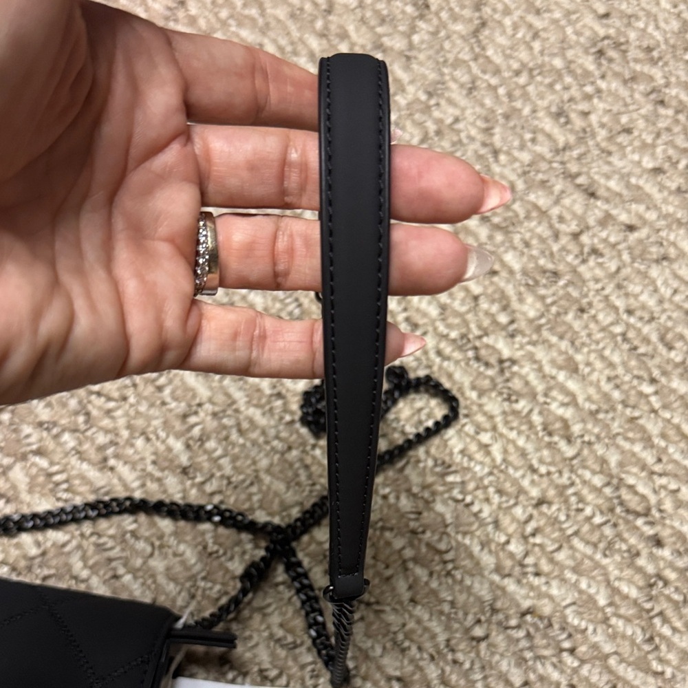 Tory Burch Chain Wallet - Picture 3 of 9